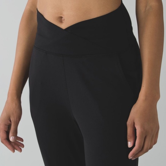 Lululemon Sunset Salutation Crop - Picture 3 of 11